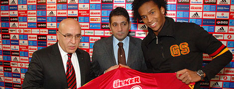 Joao Alves Sözleşme İmzaladı
