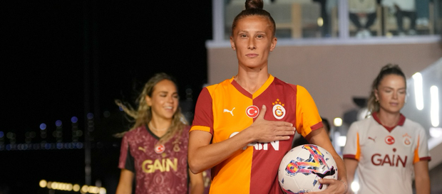 Galatasaray Adası’nda görkemli forma lansmanı gecesi