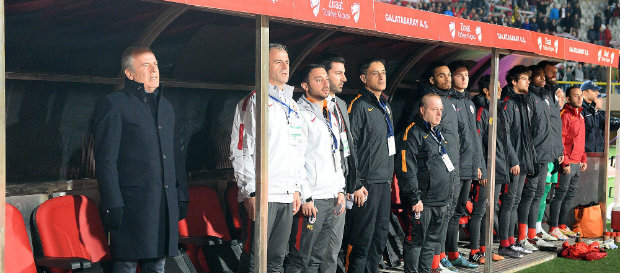 Mustafa Denizli Karşıyaka Maçını Değerlendirdi