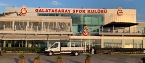 Galatasaray Spor Kulübü Kalamış Tesisleri’nin tabelası yenilendi