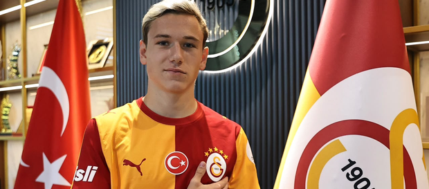 Aleksey Batrakov: "Kupalar kazanmak için Galatasaray'dayım"