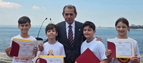 Satranç Şubesi öğrencilerine katılım belgeleri verildi