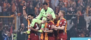 Fernando Muslera: "Duygu dolu bir 14 sene..."