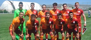 Genç Aslanlarımız, normal sezonu namağlup lider tamamladı!