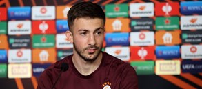 Halil Dervişoğlu: "İlk defa Galatasaray taraftarı önünde oynayacağım için heyecanlıyım"