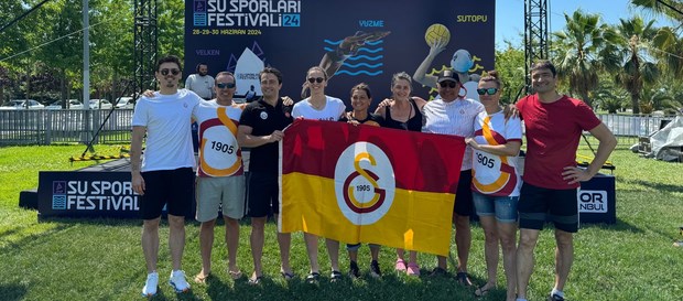 İstanbul Su Sporları Açık Su Yüzme Yarışı’nda başarılı dereceler