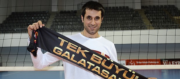 İbrahim Emet’le Sözleşme Yenilendi