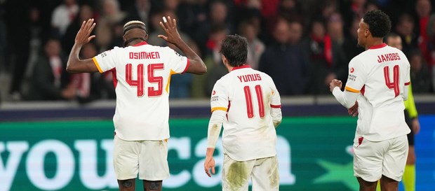 Victor Osimhen tarihe not düştü!