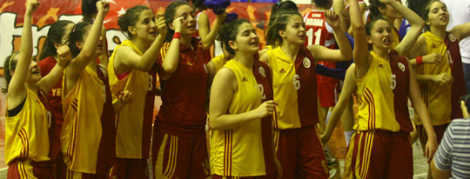 Yıldız Kız Takımımız Yarı Finalde Beşiktaş Karşısında