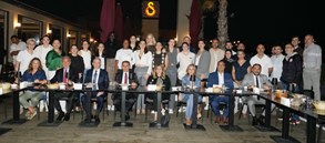 Galatasaray Adası'nda moral yemeği