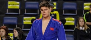 İbrahim Tataroğlu’ndan Avrupa Şampiyonası’nda bronz madalya!