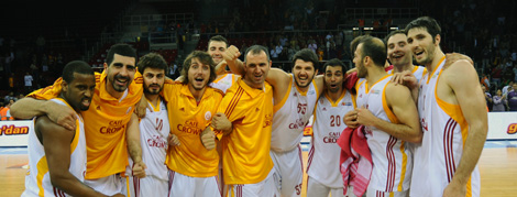 Galatasaray Cafe Crown 100 - Bornova Belediye 67