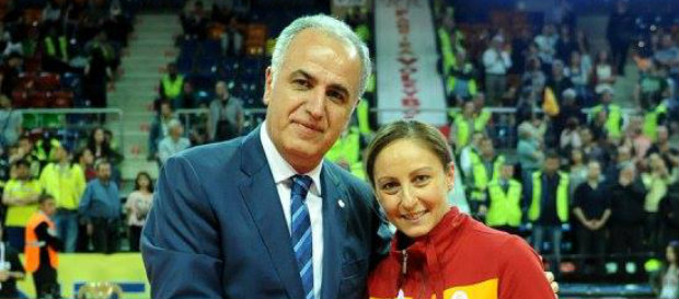 2016 TBVL Fair Play Ödülü Nihan Güneyligil'in