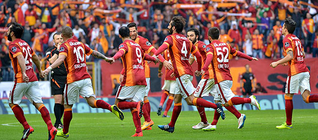 Rekabet Tarihine Aslan Damgası
