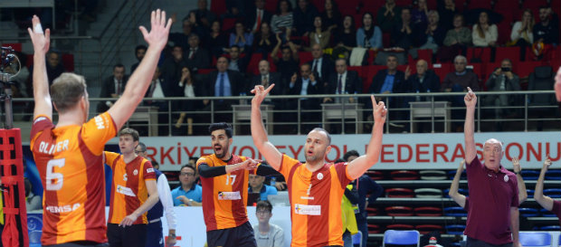 “Tüm Galatasaraylılara armağan olsun”