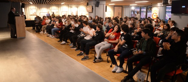 Galatasaray Lisesi 157. dönem öğrencileri için 132. dönem mezunları tarafından oryantasyon düzenlendi 