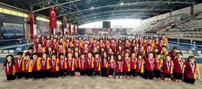 Yüzme şubesi altyapı sporcularımızdan müsabakalara rekor katılım 