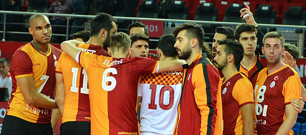 Galatasaray HDI Sigorta 3-2 Bornova Anadolu Lisesi