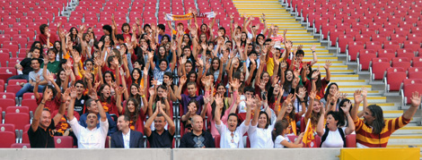 Galatasaray Lisesi Öğrencileri Stadı Gezdi