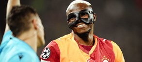 Victor Osimhen’den tarihi performans