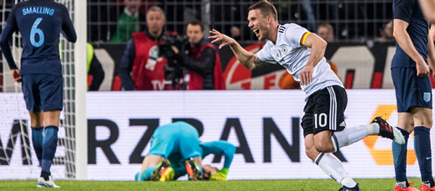 Poldi'den muhteşem veda