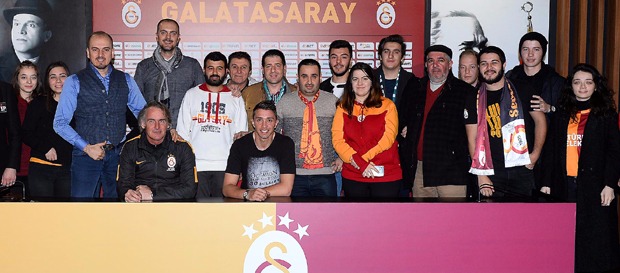 Kombine aldılar Riekerink ve Muslera ile tanıştılar