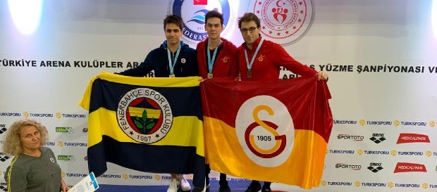 Berkay Ömer Öğretir’den Açık Yaş Yeni Türkiye Rekoru