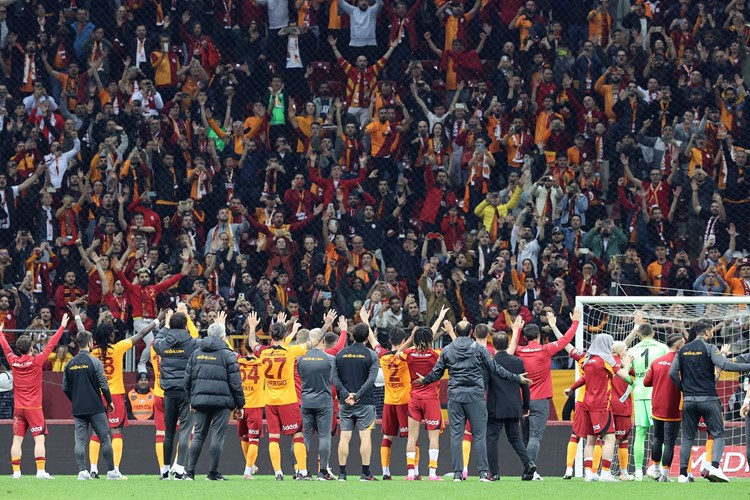 Galatasaray 6-0 Yukatel Kayserispor - GALATASARAY.ORG