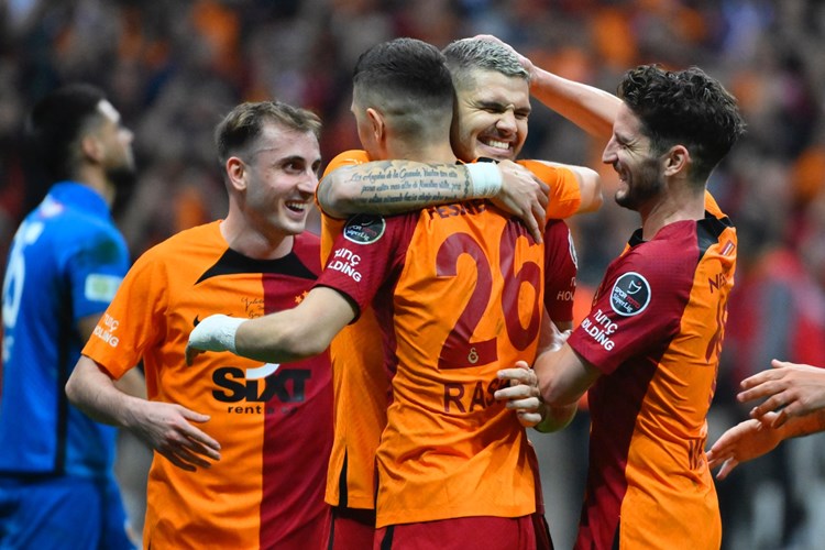 Galatasaray 6-0 Yukatel Kayserispor - GALATASARAY.ORG