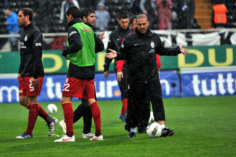 16 Nisan 2012 Besiktas Galatasaray Maci 251440 Uludag Sozluk Galeri