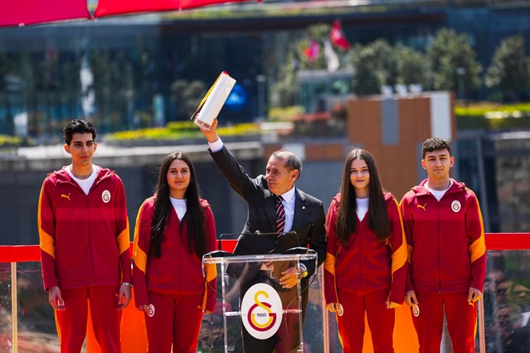 dfb72da6e97d451484fe795b73918d2b