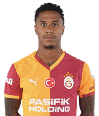 4- Ismail Jakobs